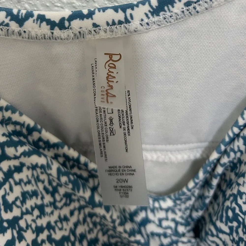 Raisins Curve Womens 20W Blue White‎ Abstract Print V-Neck Swim Dress One Pece